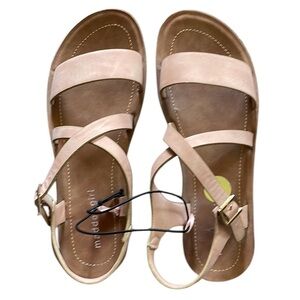 Madden Girl NWOT light Pink strappy sandals